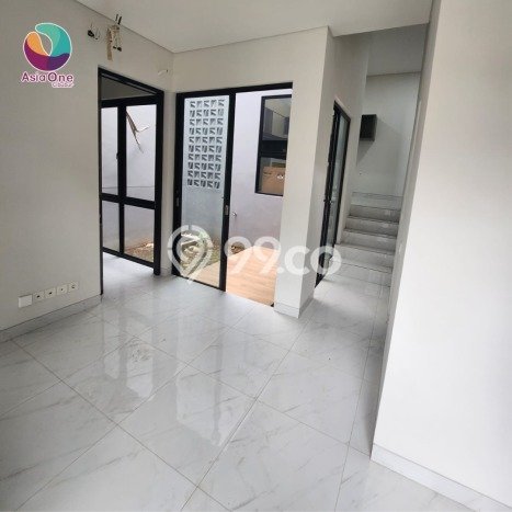 Rumah Modern 3 Kamar LT 72m2 di Kota Wisata Rumah Modern 3 Kamar LT 72m2 di Kota Wisata