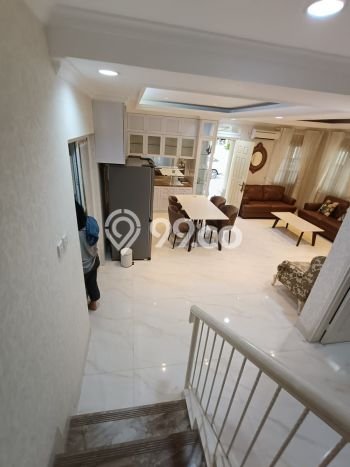 Rumah Elit Modern Siap Huni di Cibubur Jakarta Timur Rumah Elit Modern Siap Huni di Cibubur Jakarta Timur
