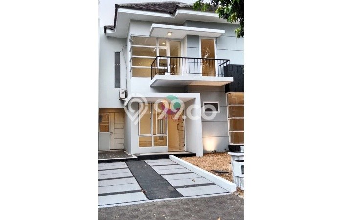 Ready to Use! Luxury House LT 200m2 Desain Modern di Cibubur Ready to Use! Luxury House LT 200m2 Desain Modern di Cibubur