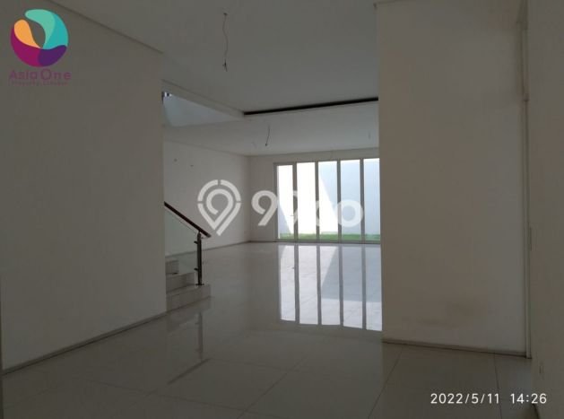 Rumah Mewah LB 509m2 Siap Huni Desain Elegan di Cibubur, Bogor Rumah Mewah LB 509m2 Siap Huni Desain Elegan di Cibubur, Bogor