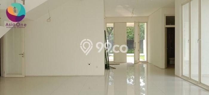 Dijual Rumah Luas Megah Dengan View Eksklusif di Cibubur, Jakarta Timur Dijual Rumah Luas Megah Dengan View Eksklusif di Cibubur, Jakarta Timur