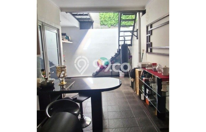 Rumah Luas Asri 4 KT Siap Pakai di Cibubur Bogor Rumah Luas Asri 4 KT Siap Pakai di Cibubur Bogor