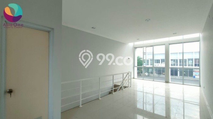 Ruko Dijual di Jakarta Timur LT 68m2 & LB 84m2 Lokasi Terbaik! Ruko Dijual di Jakarta Timur LT 68m2 & LB 84m2 Lokasi Terbaik!