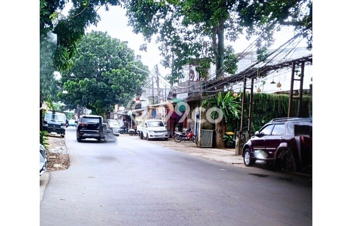 Tanah Disewakan Lokasi Depok Seluas 400m2 Strategis dan Aman Tanah Disewakan Lokasi Depok Seluas 400m2 Strategis dan Aman