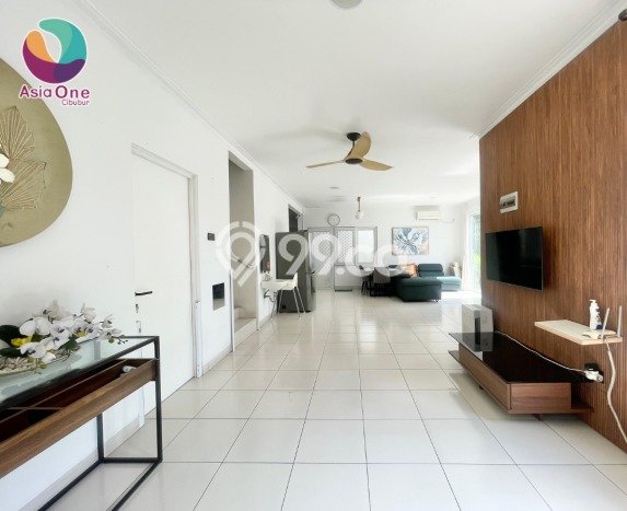 Hunian Elit LB 200m2 Siap Huni Desain Elegan di Cibubur, Jakarta Timur Hunian Elit LB 200m2 Siap Huni Desain Elegan di Cibubur, Jakarta Timur