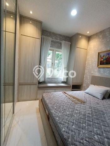 Rumah Elit Modern Siap Huni di Cibubur Jakarta Timur Rumah Elit Modern Siap Huni di Cibubur Jakarta Timur