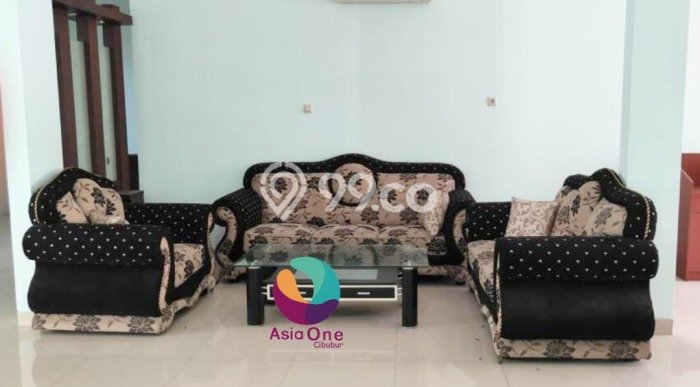 Jarang Ada! Rumah Sewa 6 Kamar Bagus Siap Huni Cibubur Jarang Ada! Rumah Sewa 6 Kamar Bagus Siap Huni Cibubur
