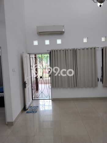 Rumah Luas Asri 4 KT Siap Pakai di Cibubur Jakarta Timur Rumah Luas Asri 4 KT Siap Pakai di Cibubur Jakarta Timur