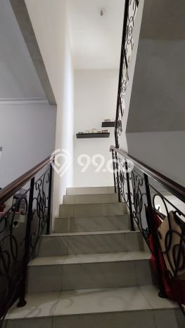 Jual Rumah Luas Megah Dengan View Cantik di Gading Serpong, Tangerang Jual Rumah Luas Megah Dengan View Cantik di Gading Serpong, Tangerang