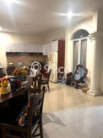Rumah Mewah LB 360m2 Siap Huni Desain Elegan di Gading Serpong, Tangerang Rumah Mewah LB 360m2 Siap Huni Desain Elegan di Gading Serpong, Tangerang