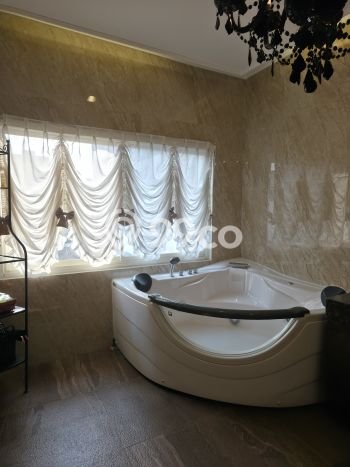 Dijual Rumah Luas Elegan Dengan View Eksklusif di Alam Sutera, Tangerang Dijual Rumah Luas Elegan Dengan View Eksklusif di Alam Sutera, Tangerang