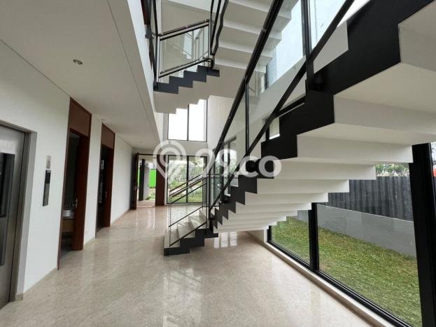 Hunian Modern dengan LT 495m2 & LB 545m2 Disewakan di BSD Hunian Modern dengan LT 495m2 & LB 545m2 Disewakan di BSD