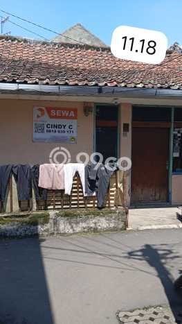 Rumah Strategis , Bandung, Luas 96m2m² LB 96m2m² Rumah Strategis , Bandung, Luas 96m2m² LB 96m2m²