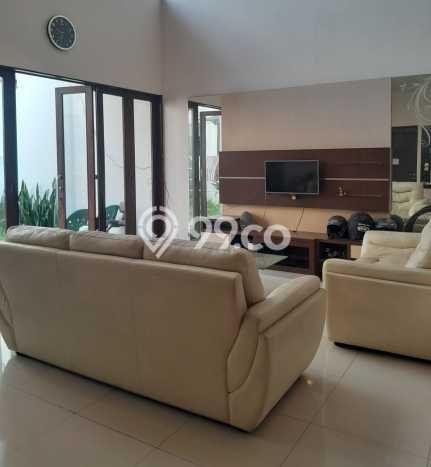 Disewakan! Rumah 4 Kamar Tidur &
3 Kamar Mandi di Singgasana, Bandung Disewakan! Rumah 4 Kamar Tidur &
3 Kamar Mandi di Singgasana, Bandung