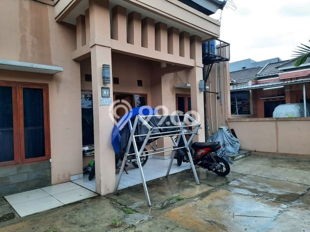 Rumah Luas Asri 2 KT Siap Pakai di Kopo Bandung Rumah Luas Asri 2 KT Siap Pakai di Kopo Bandung