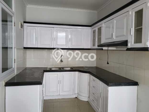 Sewa Rumah Murah di Mekar Wangi Bandung dengan 4 Kamar Tidur Sewa Rumah Murah di Mekar Wangi Bandung dengan 4 Kamar Tidur