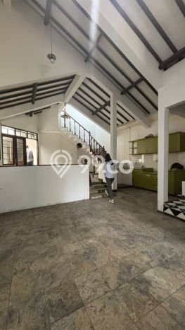 Ready to Use! Premium House LT 318m2 Desain Modern di Pasteur Ready to Use! Premium House LT 318m2 Desain Modern di Pasteur