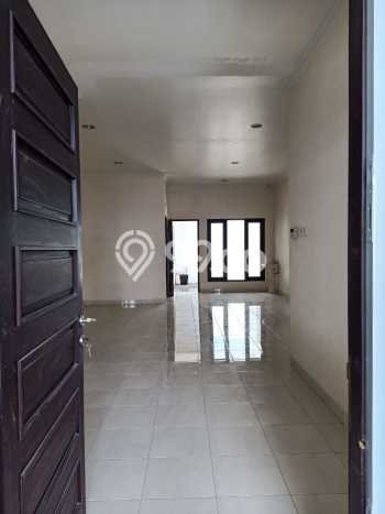 HUNIAN PILIHAN! Rumah area , Luas 200m2m² Bangunan 150m2m² HUNIAN PILIHAN! Rumah area , Luas 200m2m² Bangunan 150m2m²