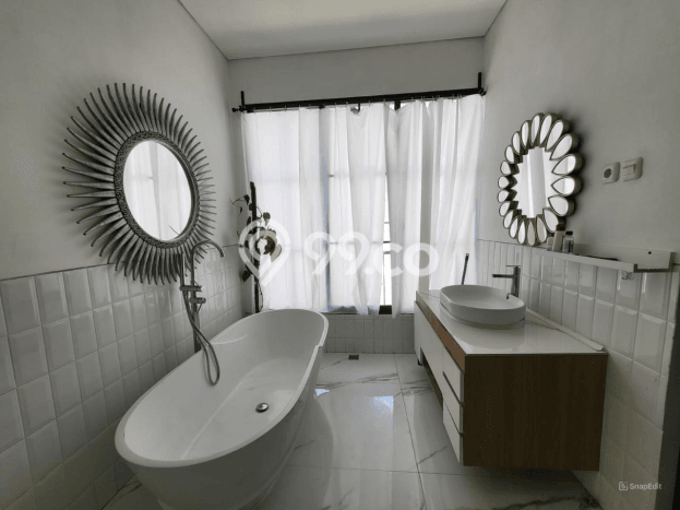 Rumah Nyaman di , Bandung, Luas 150m2m² Bangunan 260m2m² Rumah Nyaman di , Bandung, Luas 150m2m² Bangunan 260m2m²