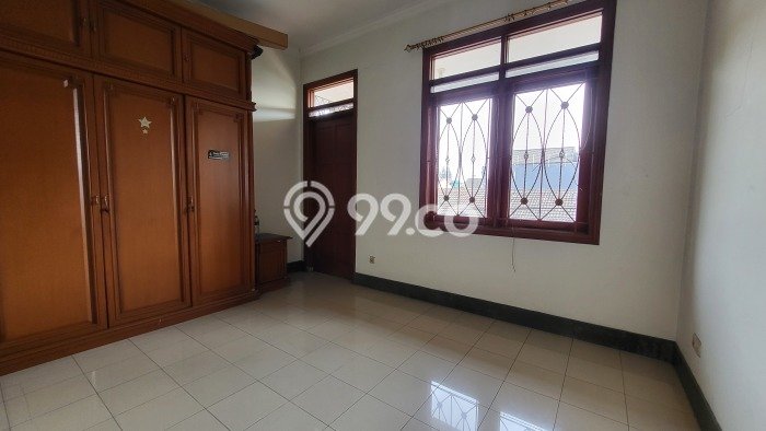 Rumah Elit Modern Tanpa Renovasi di Kopo Permai Bandung Rumah Elit Modern Tanpa Renovasi di Kopo Permai Bandung