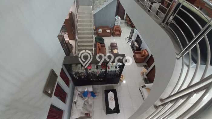Rumah Elit Modern Tanpa Renovasi di Bekasi Kota Bekasi Rumah Elit Modern Tanpa Renovasi di Bekasi Kota Bekasi