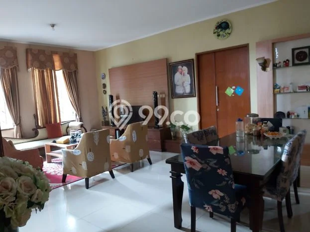 Dijual Rumah Luas Elegan Dengan View Eksklusif di Pulogebang, Jakarta Timur Dijual Rumah Luas Elegan Dengan View Eksklusif di Pulogebang, Jakarta Timur