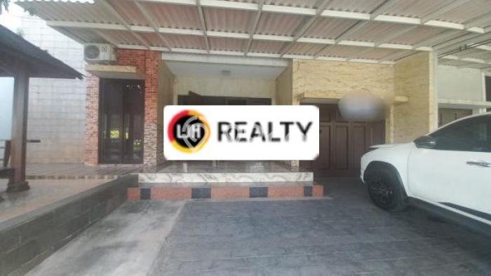 PROPERTI UNGGULAN! Rumah Strategis di Harapan Indah, LT 300m2m² LB 475m2m² PROPERTI UNGGULAN! Rumah Strategis di Harapan Indah, LT 300m2m² LB 475m2m²