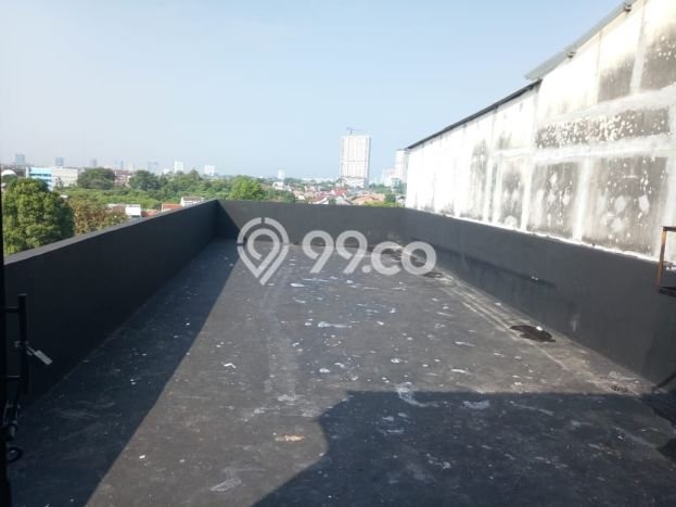 Unit Ruko Dijual di Jakarta Selatan LT 105m2 & LB 300m2 Unit Ruko Dijual di Jakarta Selatan LT 105m2 & LB 300m2