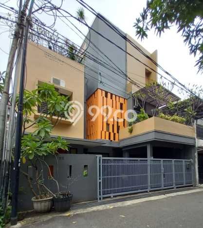Hunian Mewah Siap Huni LT 150m2 di Tebet, Jakarta Selatan Hunian Mewah Siap Huni LT 150m2 di Tebet, Jakarta Selatan