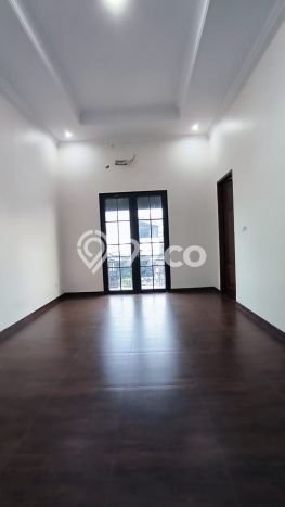 Ready to Use! Premium House LT 380m2 Desain Elegan di Menteng Dalam Ready to Use! Premium House LT 380m2 Desain Elegan di Menteng Dalam
