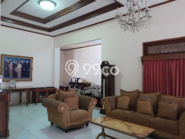 Dijual Rumah Premium dengan Fasilitas Sekitar Komplit di Menteng, Jakarta Pusat Dijual Rumah Premium dengan Fasilitas Sekitar Komplit di Menteng, Jakarta Pusat