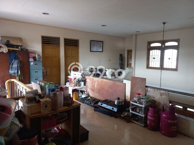Hunian Mewah LB 400m2 Siap Pakai Desain Elegan di Pejaten Timur, Jakarta Selatan Hunian Mewah LB 400m2 Siap Pakai Desain Elegan di Pejaten Timur, Jakarta Selatan