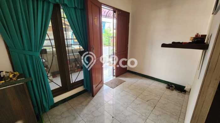 Rumah Modern Cantik 2 KT Siap Huni di Cipondoh Rumah Modern Cantik 2 KT Siap Huni di Cipondoh
