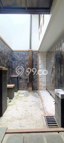 Hunian Mewah LB 450m2 Siap Pakai Desain Elegan di Jatibening, Bekasi Hunian Mewah LB 450m2 Siap Pakai Desain Elegan di Jatibening, Bekasi