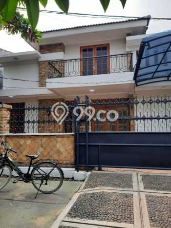 Rumah Disewakan Jakarta Selatan LT 200m2 LB 200m2 Area Pondok Indah Rumah Disewakan Jakarta Selatan LT 200m2 LB 200m2 Area Pondok Indah