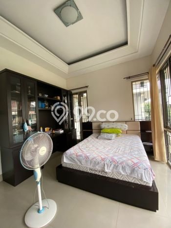 Rumah Elit LB 360m2 Siap Pakai Desain Elegan di Raffles Hills, Jakarta Timur Rumah Elit LB 360m2 Siap Pakai Desain Elegan di Raffles Hills, Jakarta Timur