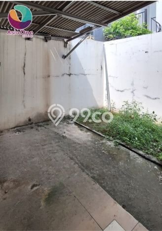 Disewakan! Rumah 3 Kamar Tidur &
2 Kamar Mandi di Kota Wisata, Jakarta Timur Disewakan! Rumah 3 Kamar Tidur &
2 Kamar Mandi di Kota Wisata, Jakarta Timur