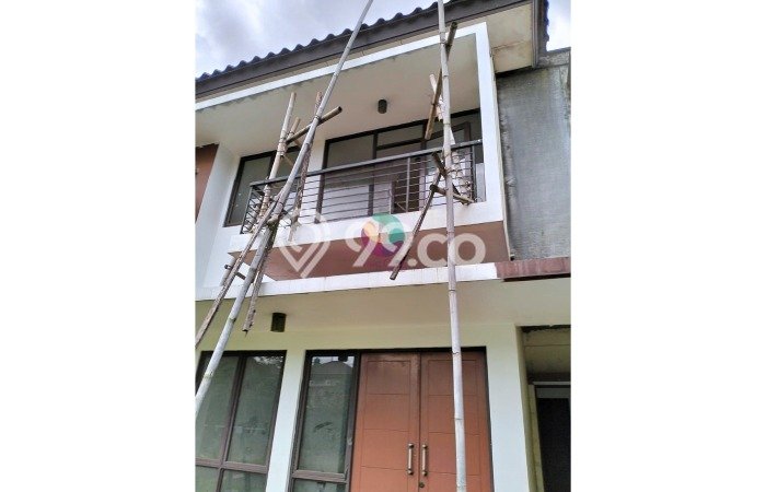Rumah Elit Modern Siap Huni di Legenda Wisata Jakarta Timur Rumah Elit Modern Siap Huni di Legenda Wisata Jakarta Timur