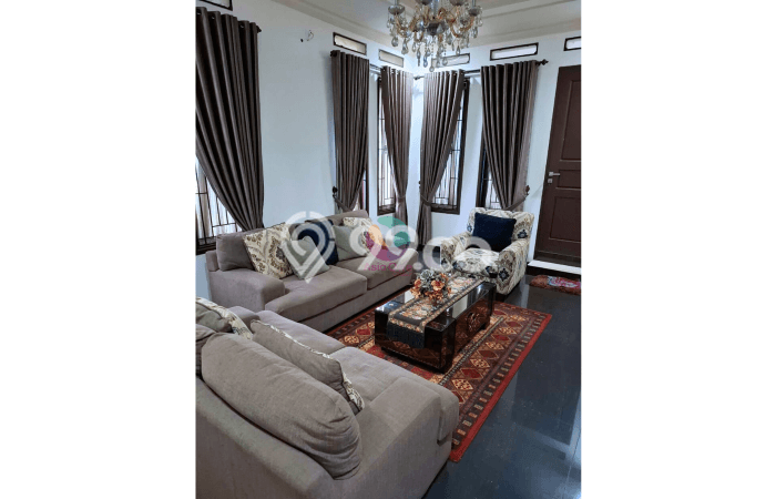 Ready to Use! Premium House LT 328m2 Desain Modern di Legenda Wisata Ready to Use! Premium House LT 328m2 Desain Modern di Legenda Wisata