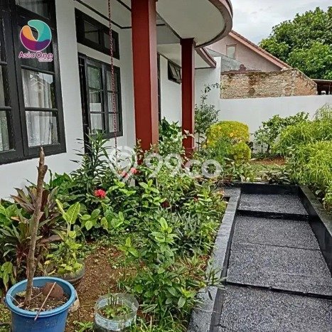 Rumah sewa siap pakai 4 KT di Raffles Hills, Jakarta Timur Rumah sewa siap pakai 4 KT di Raffles Hills, Jakarta Timur