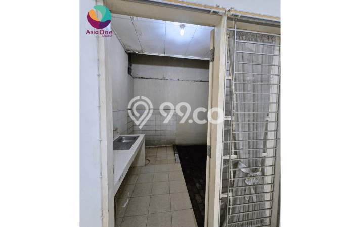 Disewakan! Rumah 2 Kamar Tidur &
1 Kamar Mandi di Kota Wisata, Bogor Disewakan! Rumah 2 Kamar Tidur &
1 Kamar Mandi di Kota Wisata, Bogor