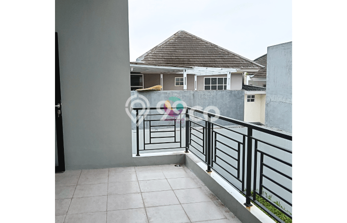 Rumah Elit LB 350m2 Siap Pakai Desain Elegan di Kota Wisata, Bogor Rumah Elit LB 350m2 Siap Pakai Desain Elegan di Kota Wisata, Bogor
