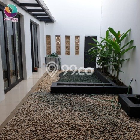 Disewakan! Rumah 5 Kamar Tidur &
3 Kamar Mandi di Raffles Hills, Jakarta Timur Disewakan! Rumah 5 Kamar Tidur &
3 Kamar Mandi di Raffles Hills, Jakarta Timur