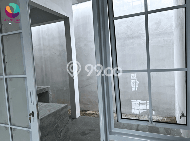 Jual Rumah Eksklusif 2 KT di Kota Wisata, Jakarta Timur Jual Rumah Eksklusif 2 KT di Kota Wisata, Jakarta Timur