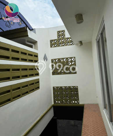 Rumah Luas Asri 4 KT Siap Pakai di Legenda Wisata Jakarta Timur Rumah Luas Asri 4 KT Siap Pakai di Legenda Wisata Jakarta Timur