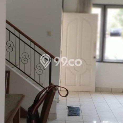 Rumah sewa siap pakai 4 KT di Legenda Wisata, Jakarta Timur Rumah sewa siap pakai 4 KT di Legenda Wisata, Jakarta Timur