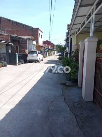 For Sale Rumah 4 Kamar Lokasi Strategis Nyaman dan Strategis di Bojongsoang For Sale Rumah 4 Kamar Lokasi Strategis Nyaman dan Strategis di Bojongsoang