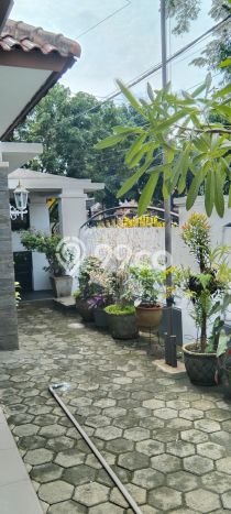 For Sale Hunian Rumah Terawat 4 Kamar di Bandung Kota, Bandung For Sale Hunian Rumah Terawat 4 Kamar di Bandung Kota, Bandung