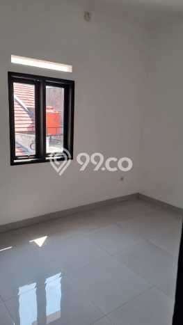 For Sale Rumah 4 Kamar Lokasi Ideal Nyaman dan Strategis di Antapani For Sale Rumah 4 Kamar Lokasi Ideal Nyaman dan Strategis di Antapani