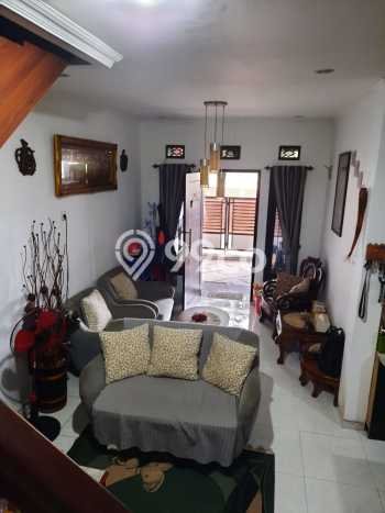 Rumah Modern Cantik 3 Kamar Siap Huni di Bojongsoang Rumah Modern Cantik 3 Kamar Siap Huni di Bojongsoang